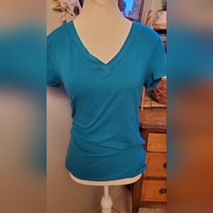 Zenana Outfitters Teal V-Neck T-Shirt